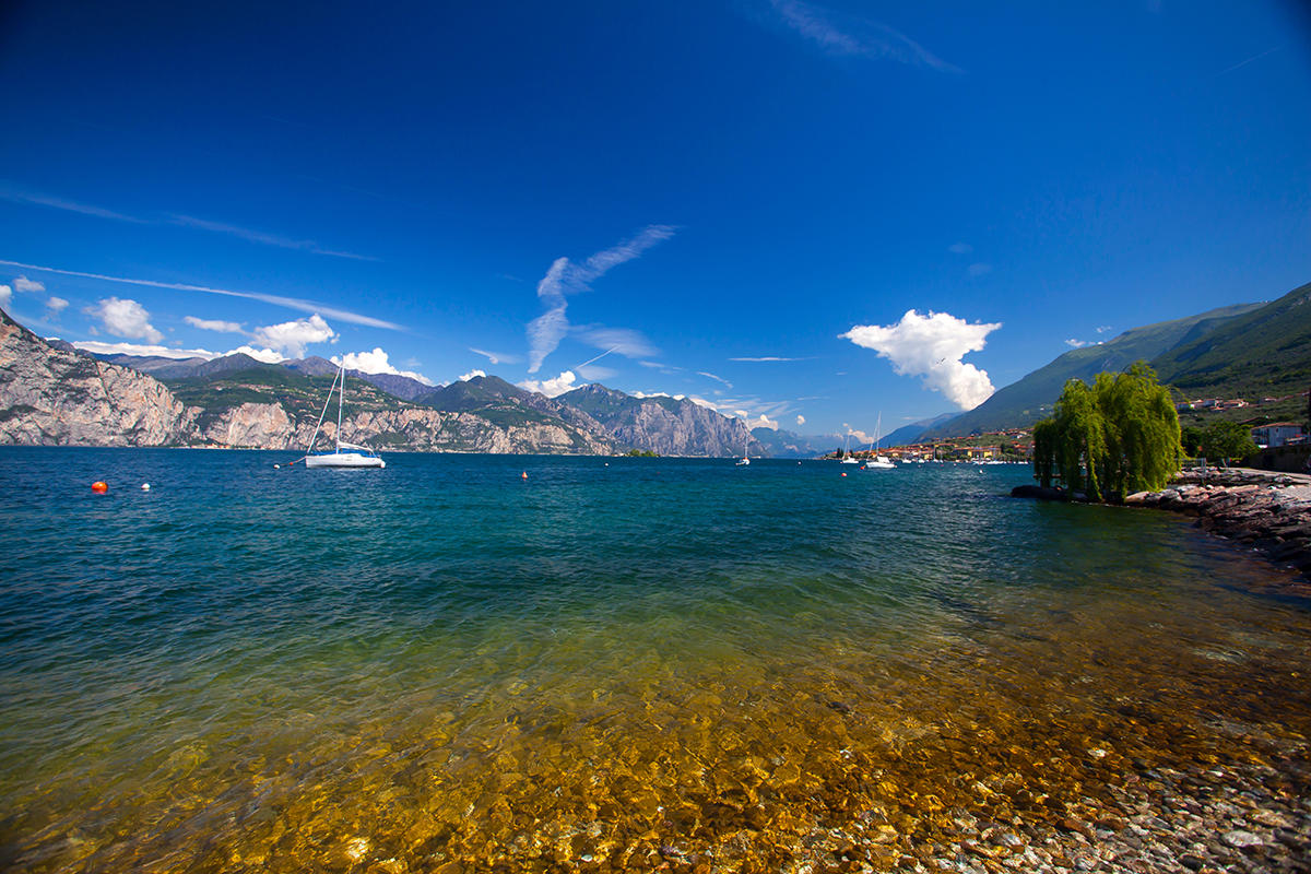 Vacanze lampo: un fine settimana sul Lago di Garda, tra sport, relax e ...